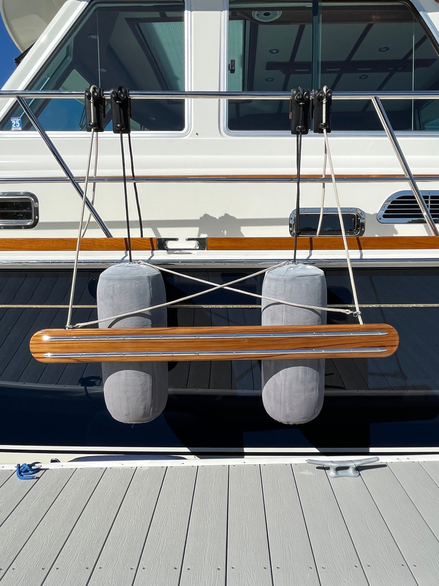 Snap-Shackle Cross Tie